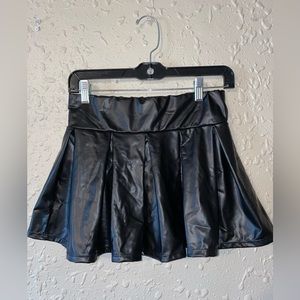 Girls BodyRage Black Pleather Pleated Skirt (M/L)